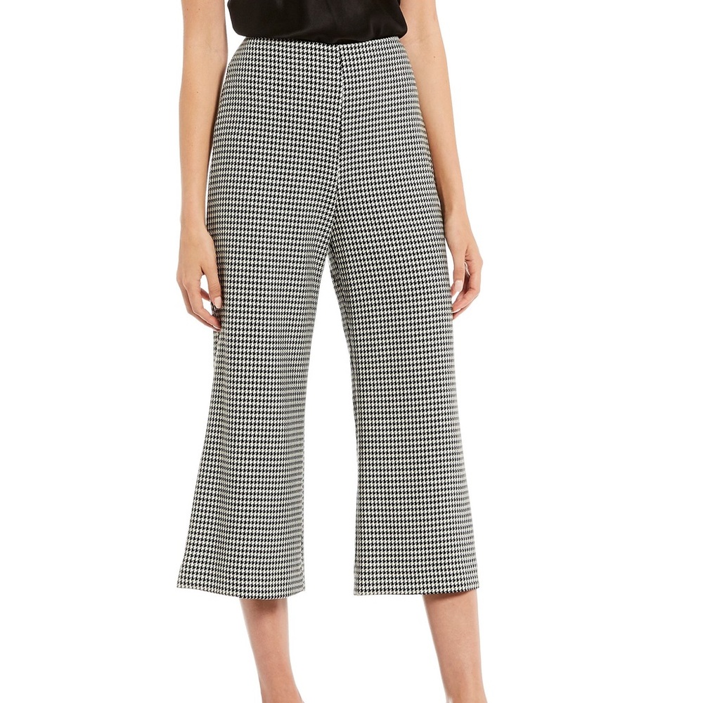Houndstooth Cropped Pants